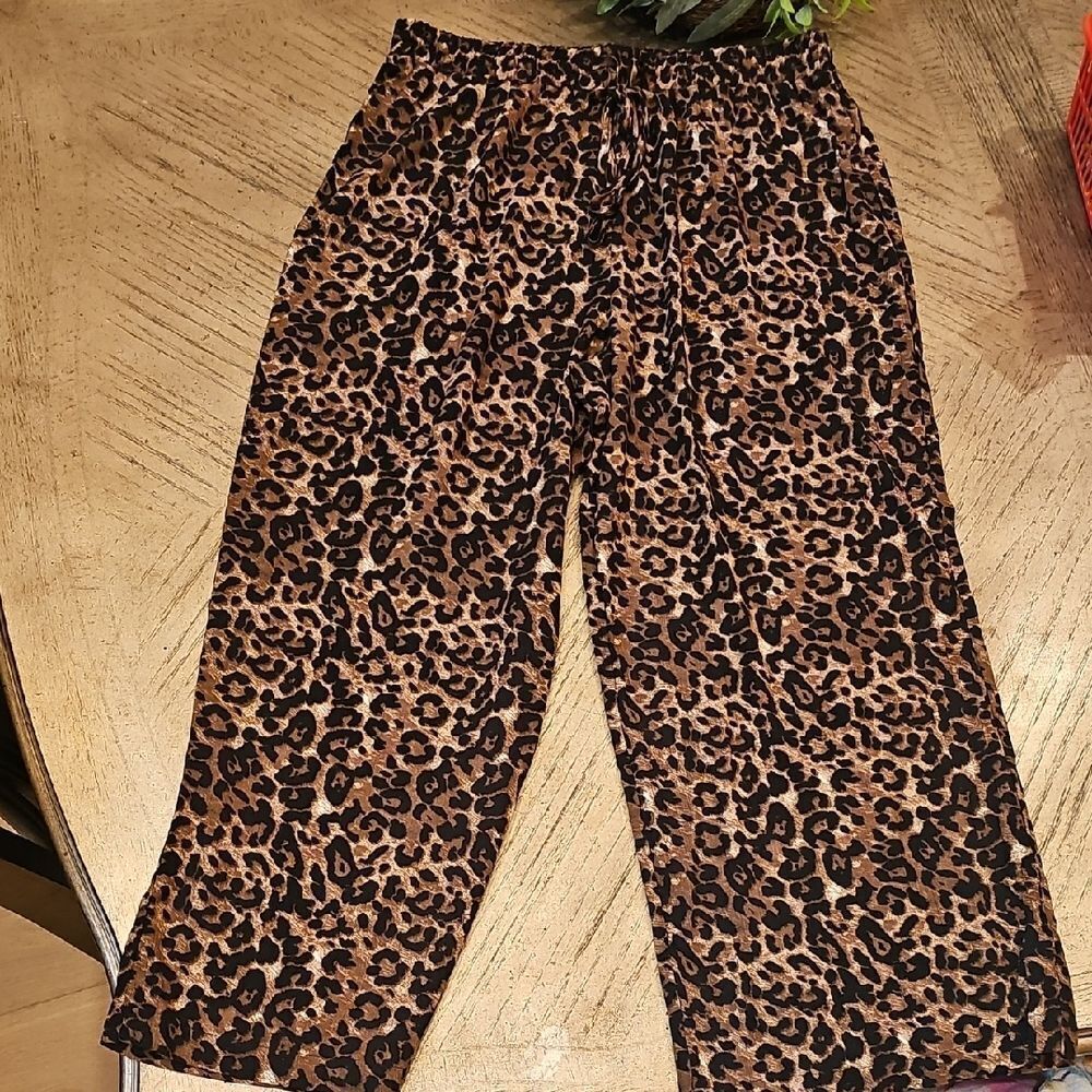Robert Louis Animal Print Pants Size M